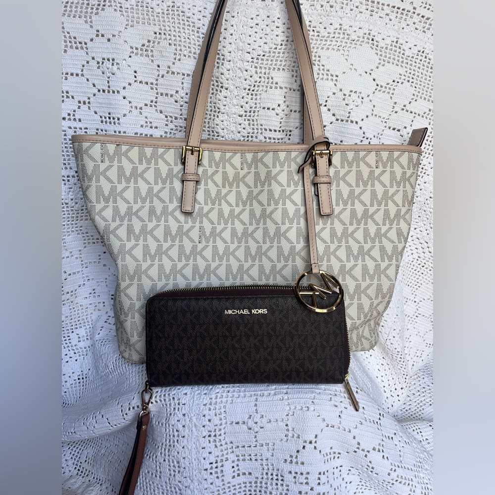 Michael Kors Beige and Brown Tote Bag Set